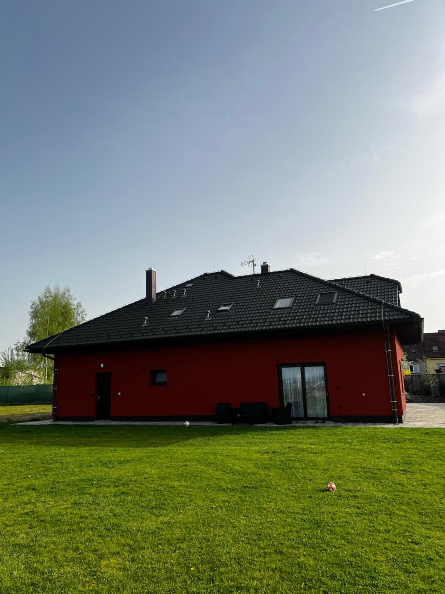 Slapy  House&Garden&Poolヴィラ エクステリア 写真